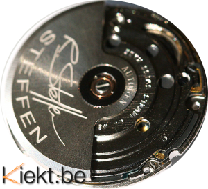 Eta Autoquartz binnenwerk komende uit een Belgisch Steffen horloge. Werking kinetische horloge. Horlogemaker Turnhout