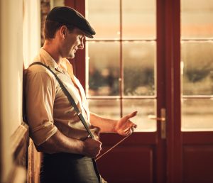Is de zakhorloge opnieuw een deel van de mode? De Peaky Blinders zitten er misschien voor iets tussen